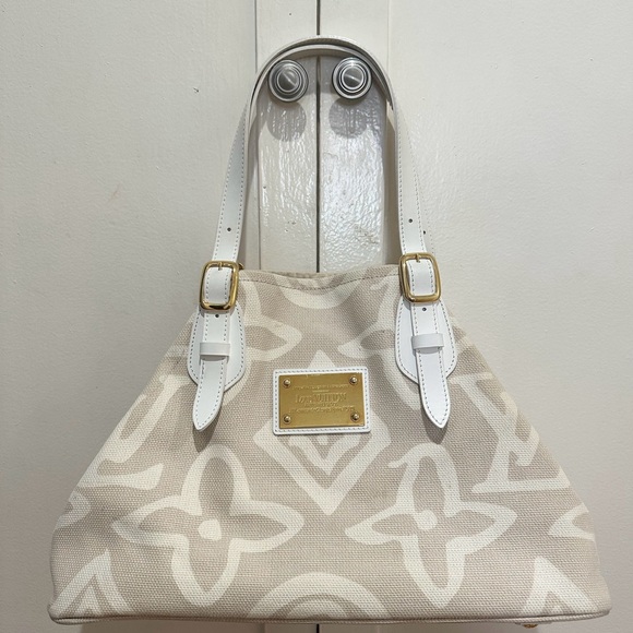LV Tahitienne Bag in very good condition - Picture 1 of 14